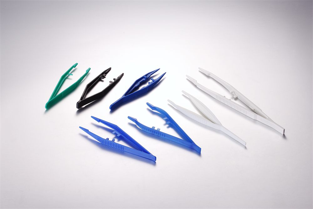 Plastic Forceps